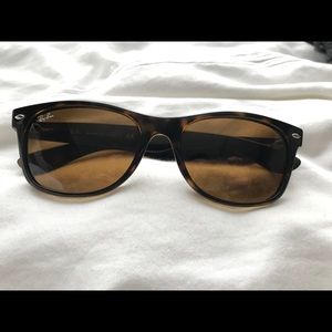 Ray-Ban New Wayfarer Tortoise Frame Sunglasses